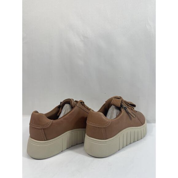 Clarks Collection Shoes Womens Size 5.5 Tan Mykah Joy Zip Sneakers New Box - Picture 9 of 14